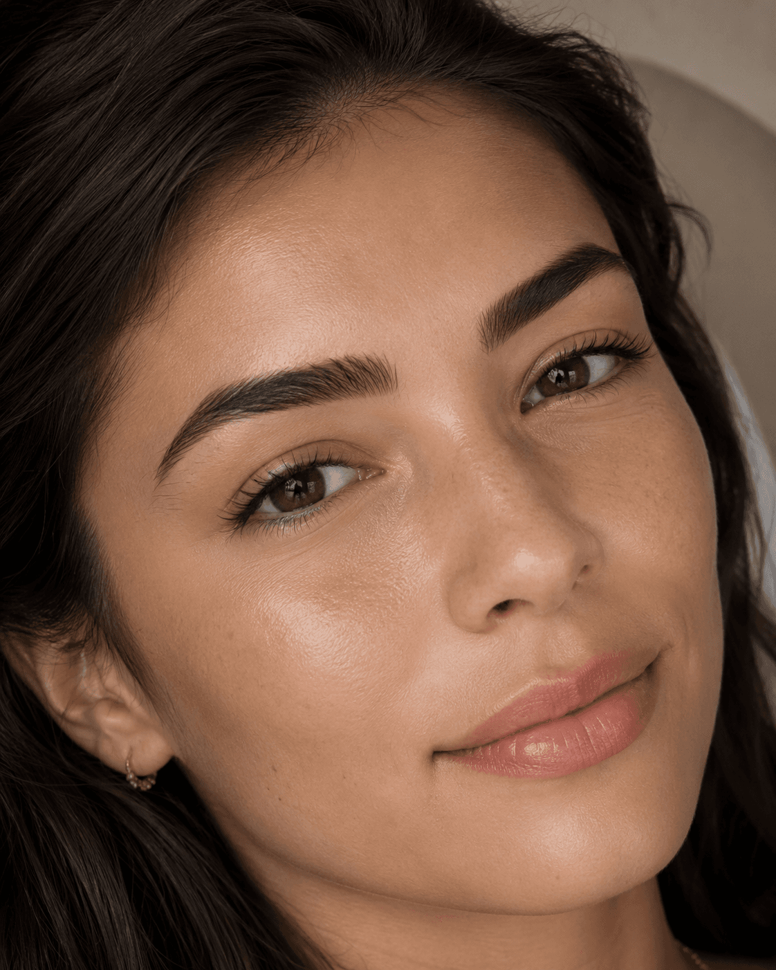 Brunette brow transformation
